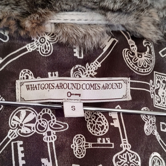 Chic Rabbit Fur Vest in Earthy Tones with Hook Closure and Pockets - Picture 8 of 9